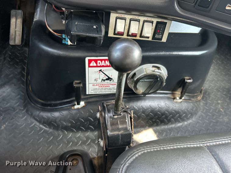 image for item EG0760 2007 GMC C8500 dump truck