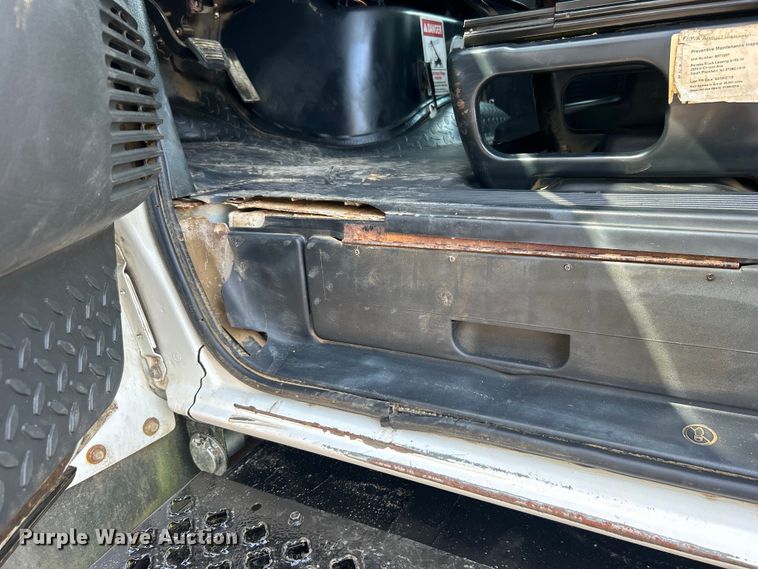 image for item EG0760 2007 GMC C8500 dump truck