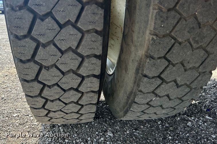 image for item EG0760 2007 GMC C8500 dump truck