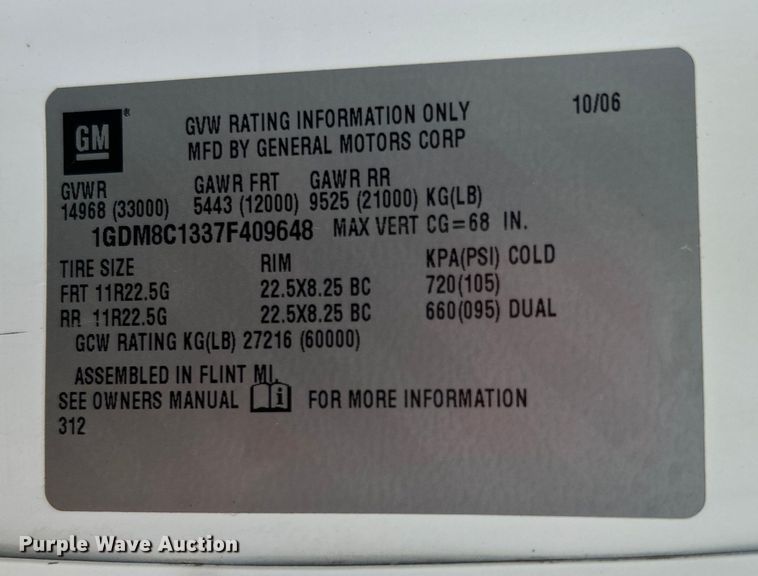 image for item EG0760 2007 GMC C8500 dump truck