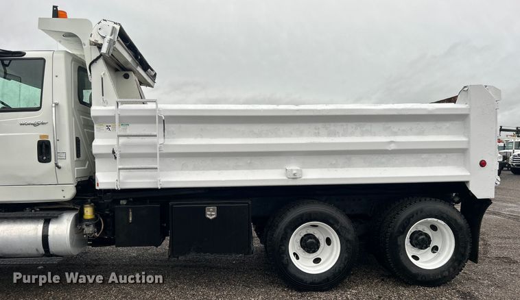 image for item EG0831 2011 International  7600 SBA dump truck