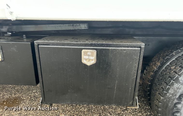 image for item EG0831 2011 International  7600 SBA dump truck