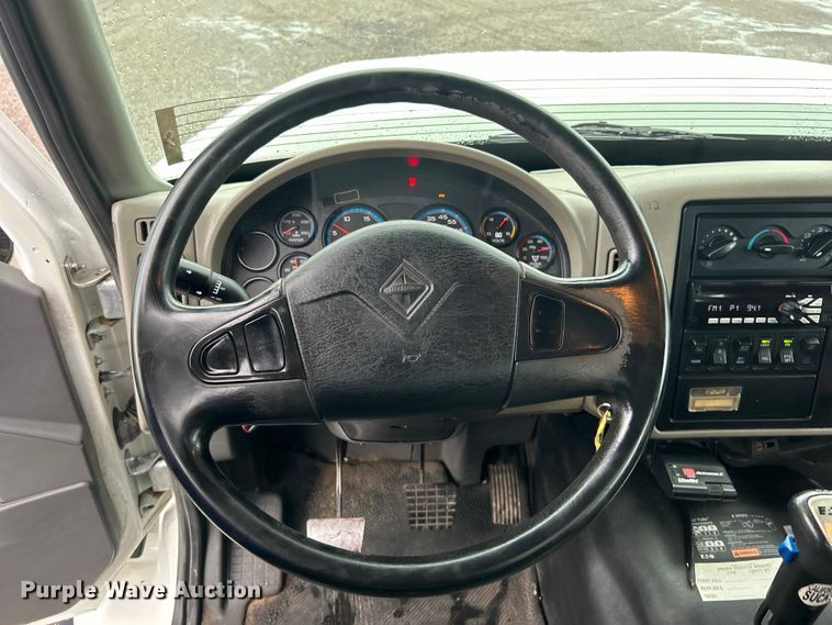 image for item EG0831 2011 International  7600 SBA dump truck