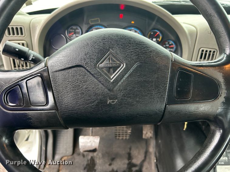 image for item EG0831 2011 International  7600 SBA dump truck