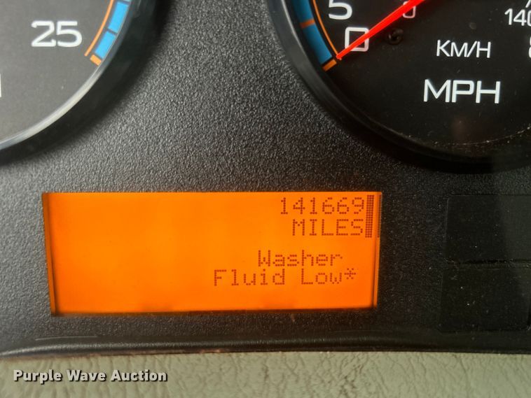 image for item EG0831 2011 International  7600 SBA dump truck