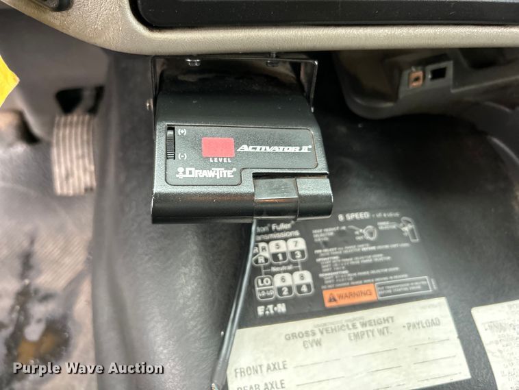 image for item EG0831 2011 International  7600 SBA dump truck