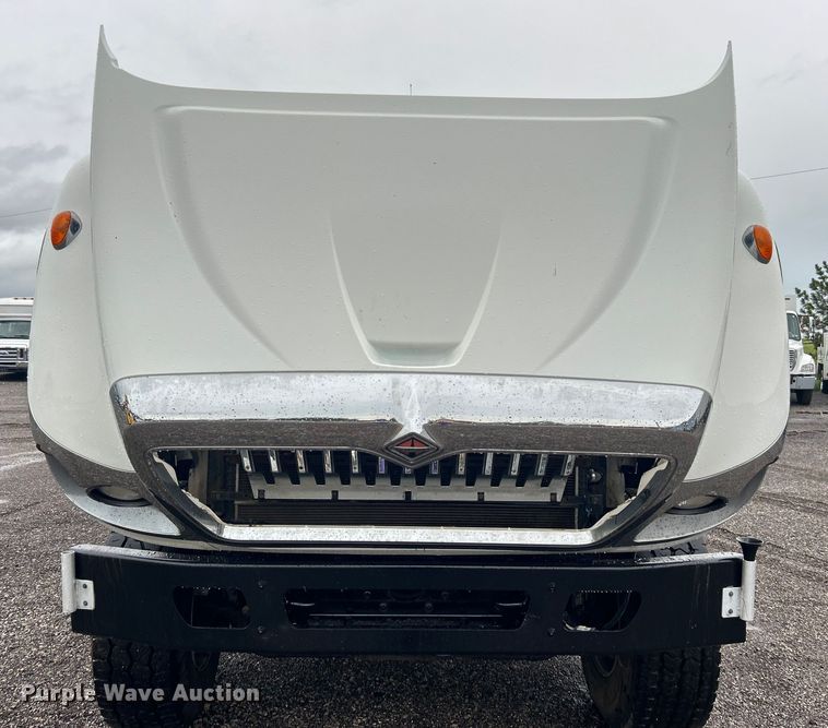 image for item EG0831 2011 International  7600 SBA dump truck