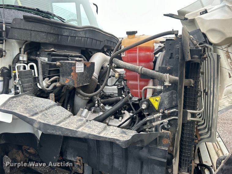 image for item EG0831 2011 International  7600 SBA dump truck