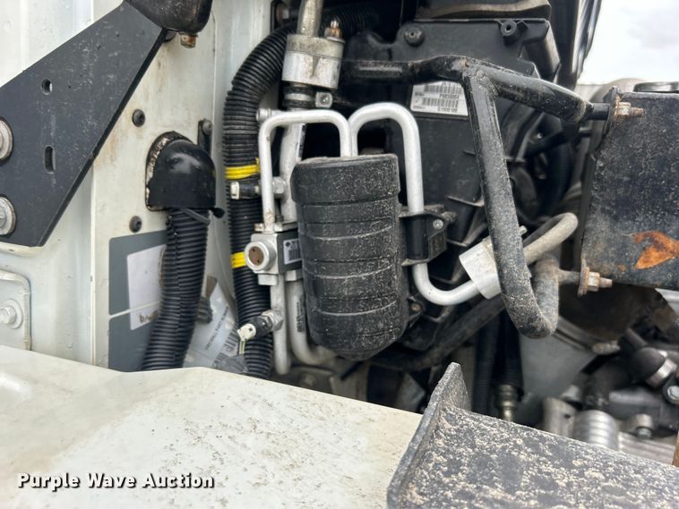 image for item EG0831 2011 International  7600 SBA dump truck