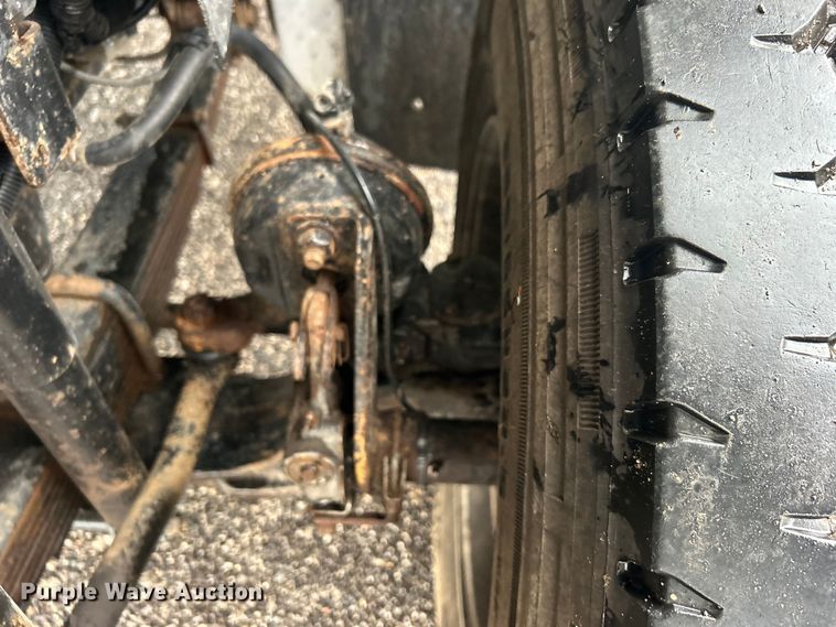 image for item EG0831 2011 International  7600 SBA dump truck