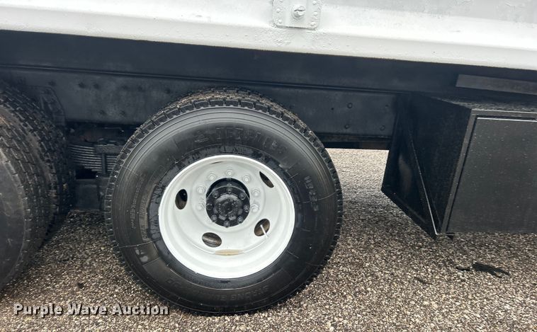 image for item EG0831 2011 International  7600 SBA dump truck