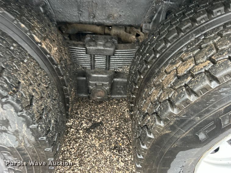 image for item EG0831 2011 International  7600 SBA dump truck