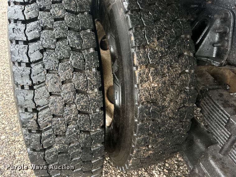 image for item EG0831 2011 International  7600 SBA dump truck