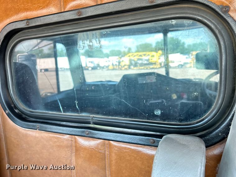 image for item EG0874 1995 Freightliner  FLD dump truck