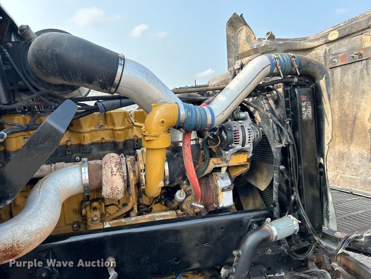 image for item EG0874 1995 Freightliner  FLD dump truck