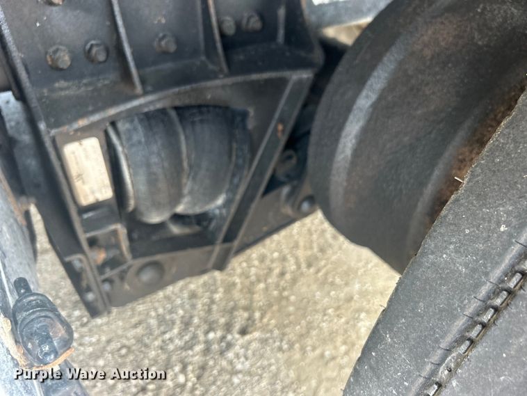 image for item EG0874 1995 Freightliner  FLD dump truck