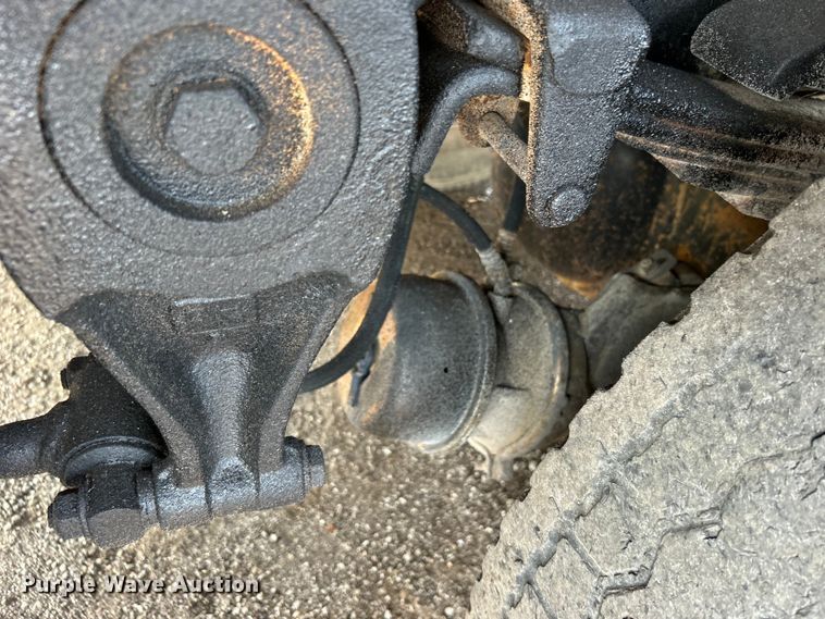 image for item EG0874 1995 Freightliner  FLD dump truck