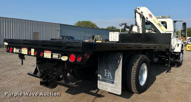 image for item EG0910 2008 International  Work Star 7400 crane truck