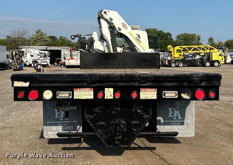 image for item EG0910 2008 International  Work Star 7400 crane truck