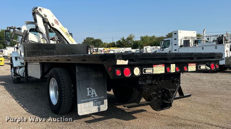 image for item EG0910 2008 International  Work Star 7400 crane truck