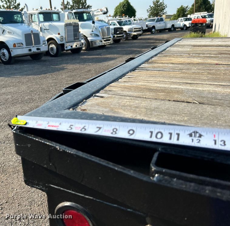 image for item EG0910 2008 International  Work Star 7400 crane truck