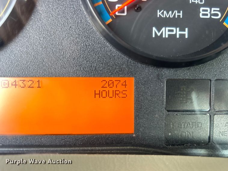 image for item EG0910 2008 International  Work Star 7400 crane truck