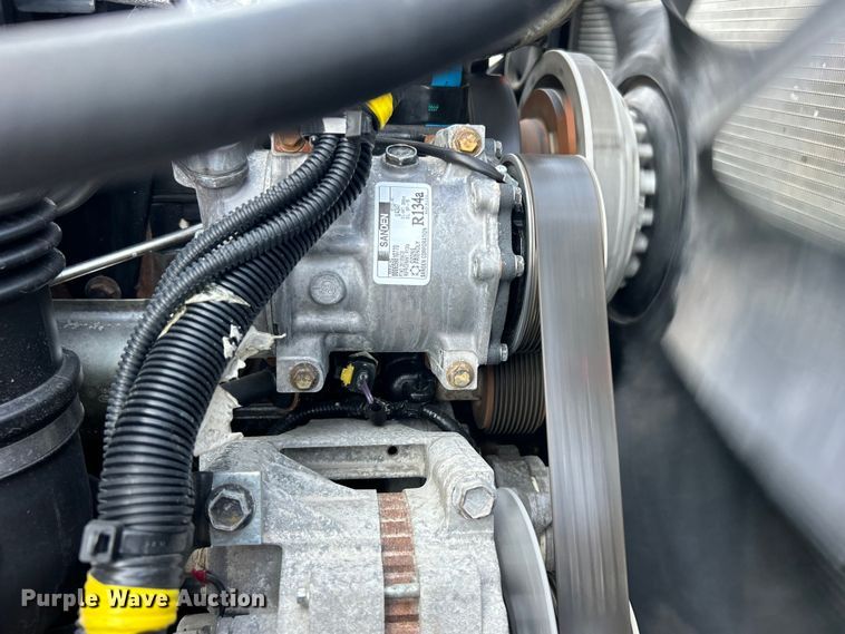 image for item EG0910 2008 International  Work Star 7400 crane truck