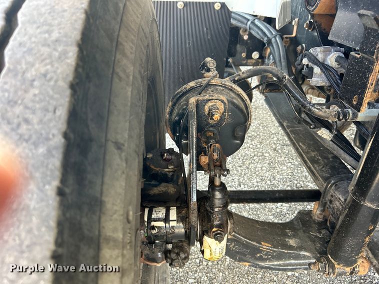 image for item EG0910 2008 International  Work Star 7400 crane truck