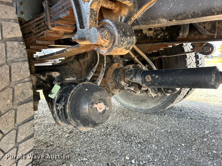 image for item EG0910 2008 International  Work Star 7400 crane truck