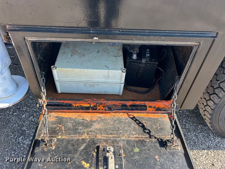 image for item EG0934 2012 Ford F550 Super Duty XL bucket truck