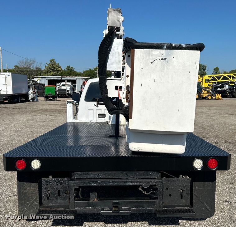 image for item EG0934 2012 Ford F550 Super Duty XL bucket truck