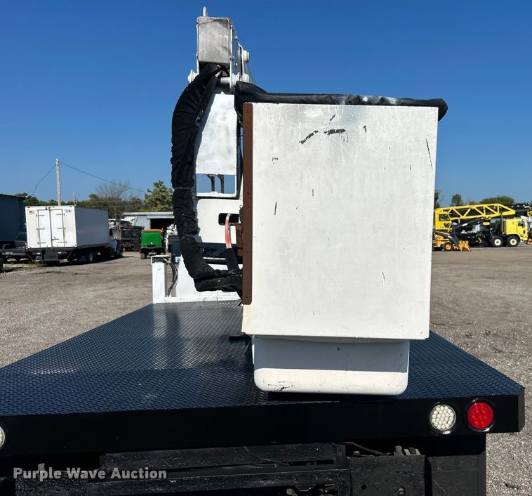 image for item EG0934 2012 Ford F550 Super Duty XL bucket truck