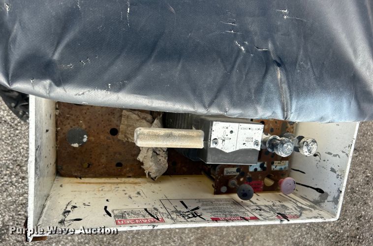 image for item EG0934 2012 Ford F550 Super Duty XL bucket truck