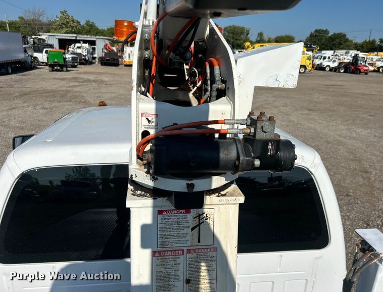 image for item EG0934 2012 Ford F550 Super Duty XL bucket truck
