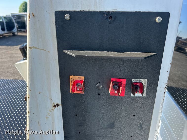 image for item EG0934 2012 Ford F550 Super Duty XL bucket truck