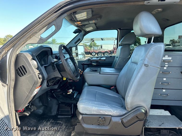 image for item EG0934 2012 Ford F550 Super Duty XL bucket truck