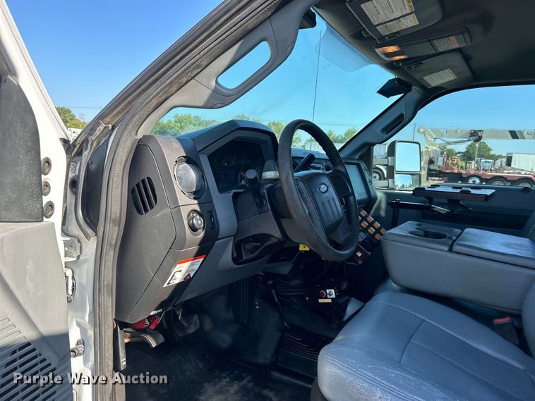 image for item EG0934 2012 Ford F550 Super Duty XL bucket truck