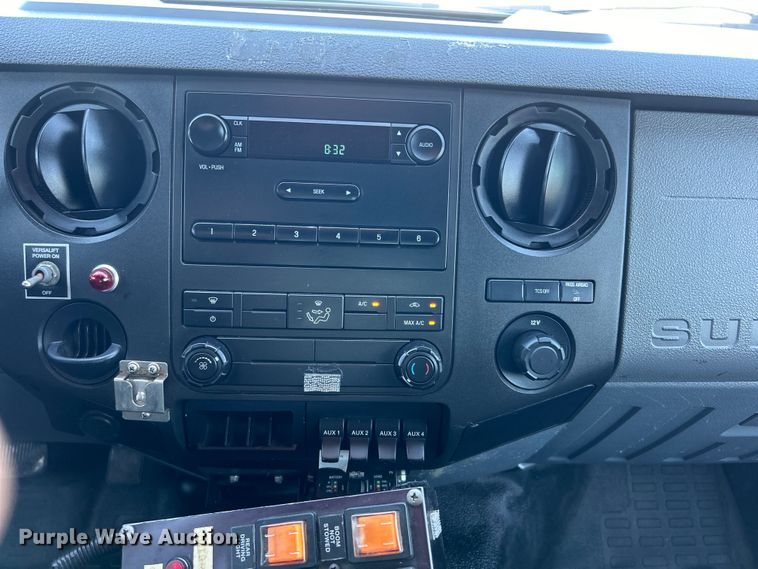 image for item EG0934 2012 Ford F550 Super Duty XL bucket truck