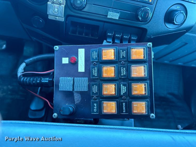 image for item EG0934 2012 Ford F550 Super Duty XL bucket truck