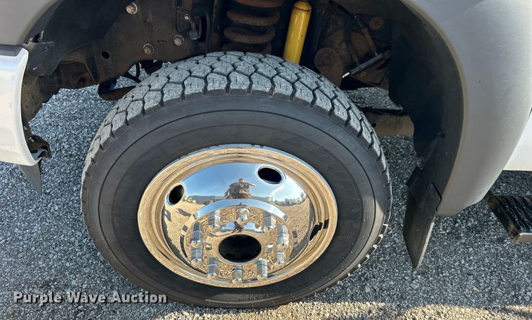 image for item EG0934 2012 Ford F550 Super Duty XL bucket truck