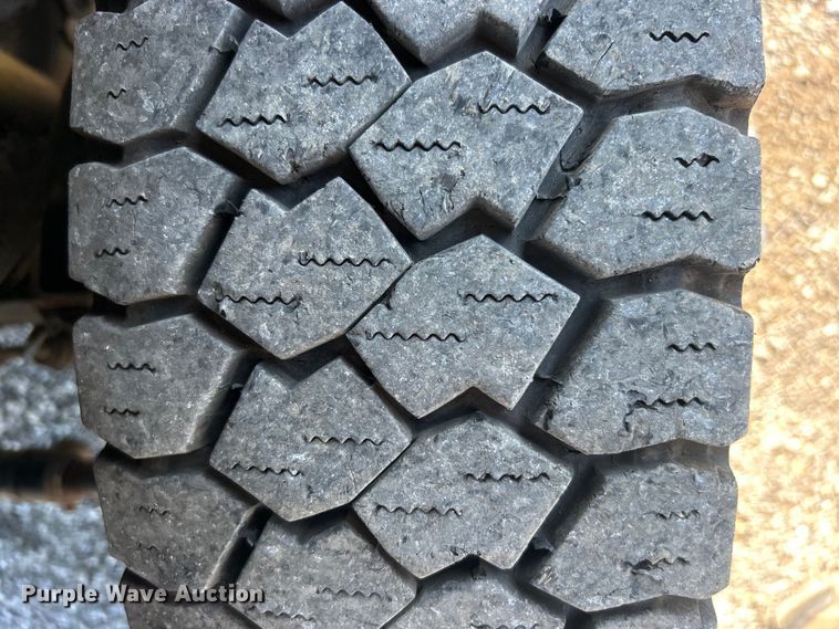 image for item EG0934 2012 Ford F550 Super Duty XL bucket truck