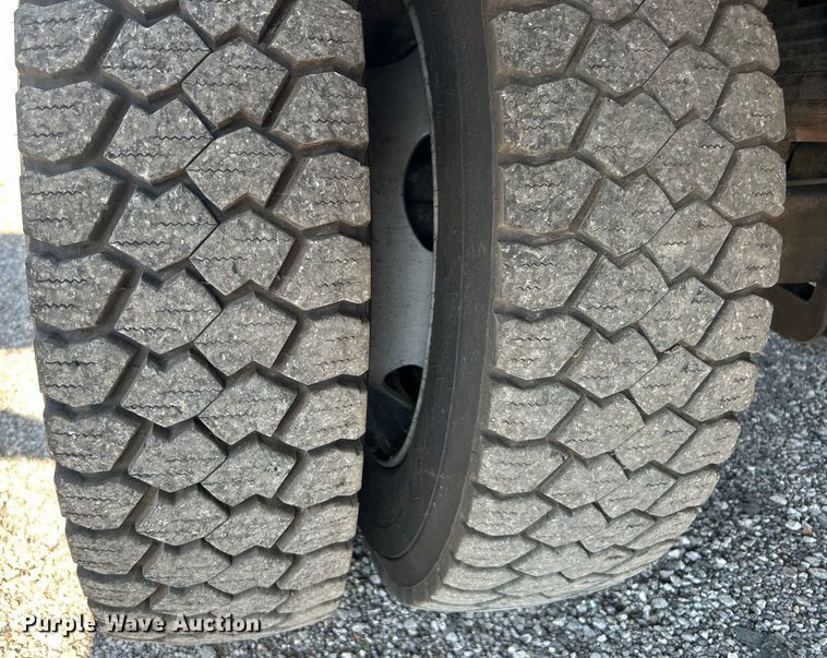 image for item EG0934 2012 Ford F550 Super Duty XL bucket truck