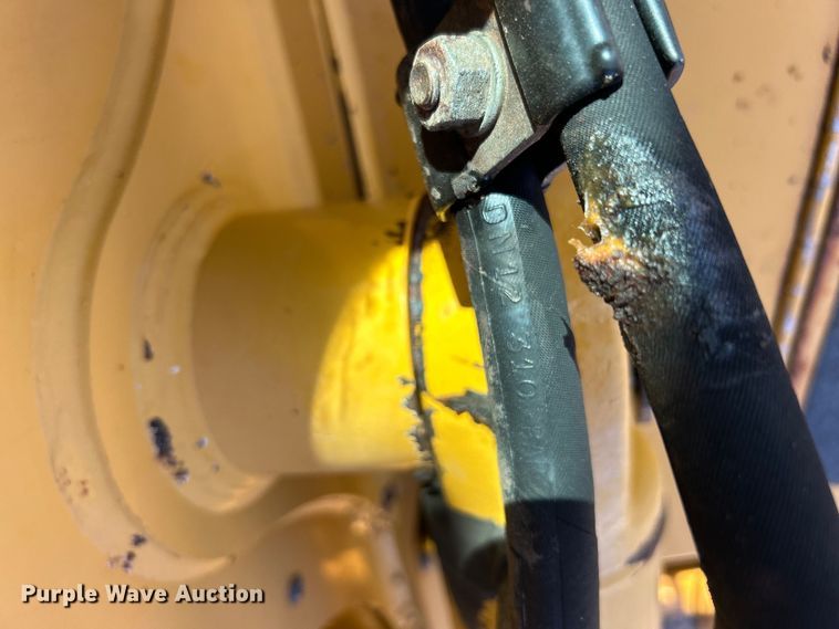 image for item EG0935 2010 John Deere 310J backhoe