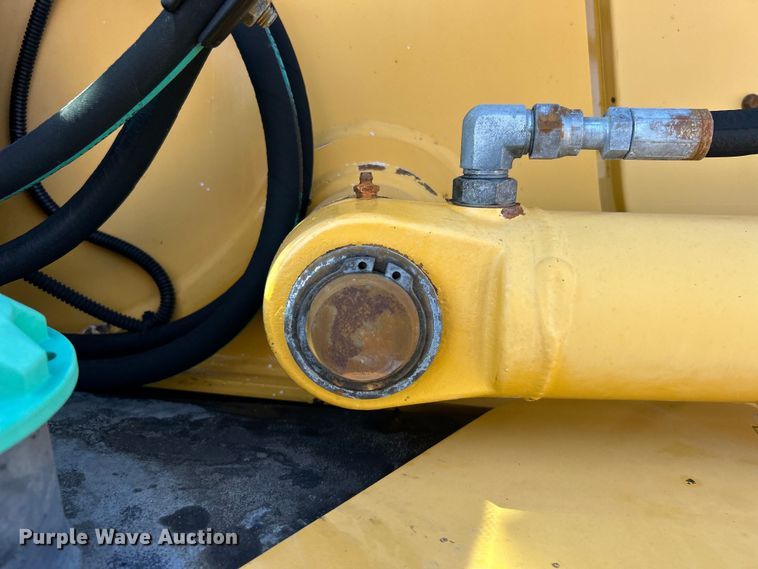 image for item EG0935 2010 John Deere 310J backhoe