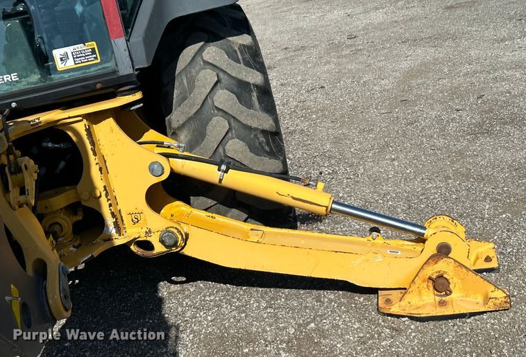 image for item EG0935 2010 John Deere 310J backhoe