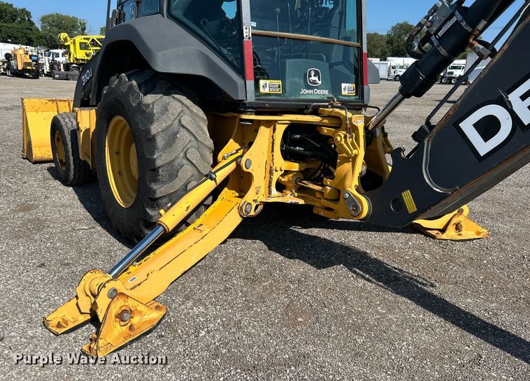 image for item EG0935 2010 John Deere 310J backhoe