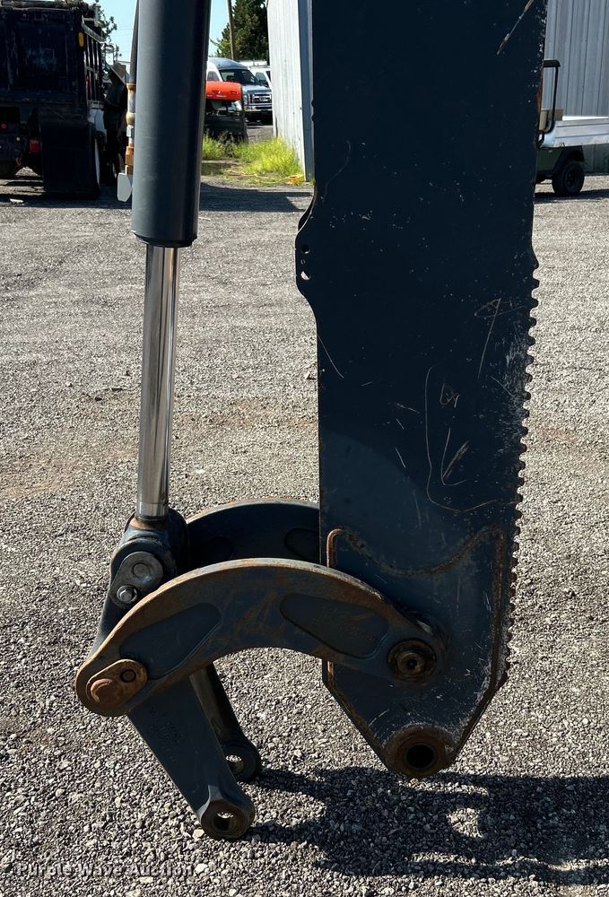 image for item EG0935 2010 John Deere 310J backhoe