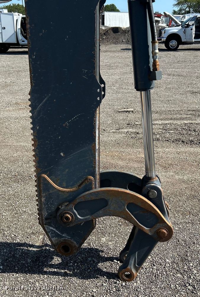 image for item EG0935 2010 John Deere 310J backhoe