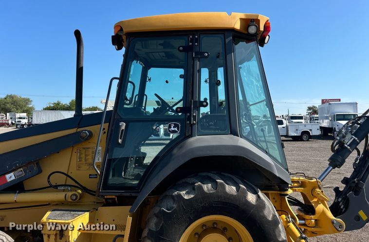 image for item EG0935 2010 John Deere 310J backhoe