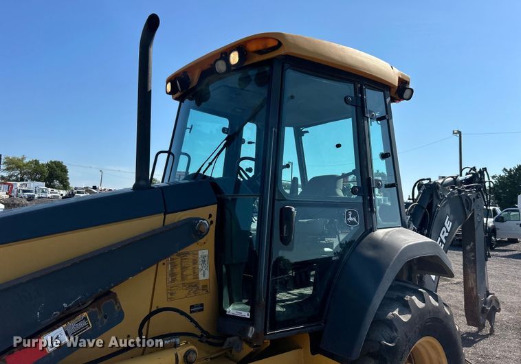 image for item EG0935 2010 John Deere 310J backhoe